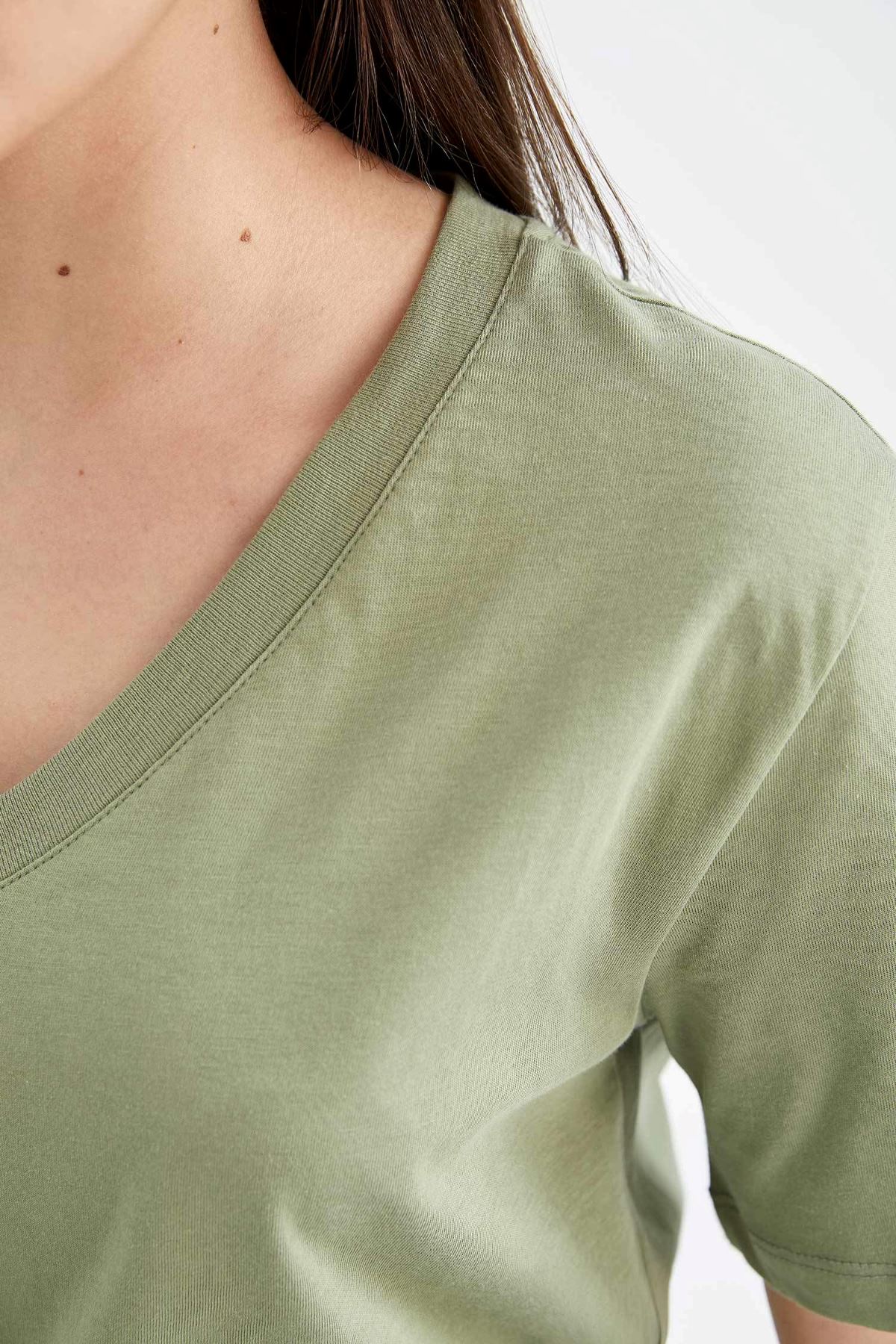Defacto Kadın Yeşil Tişört - W9578AZ/TR265