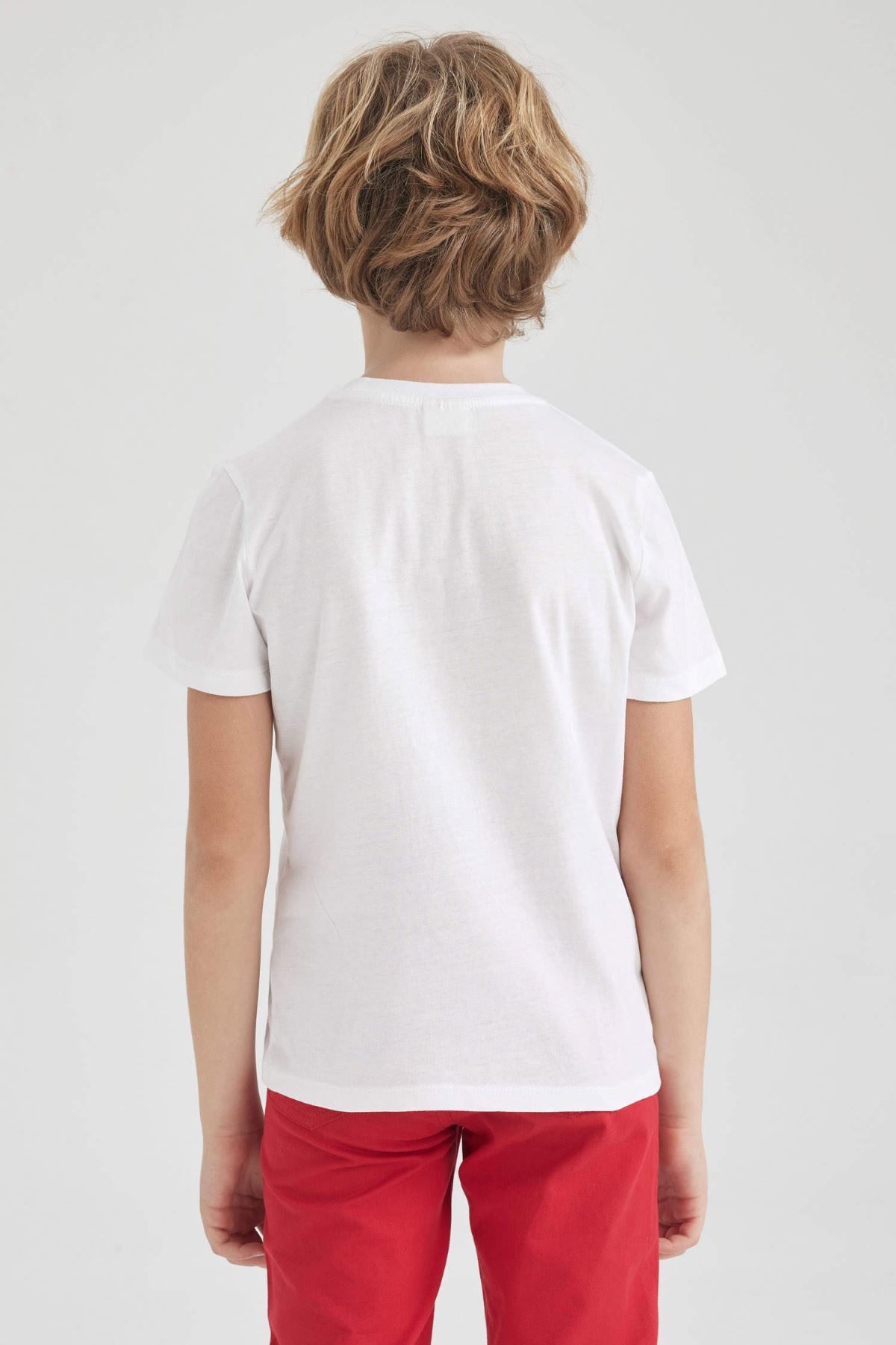 Defacto Erkek Çocuk Beyaz Tişört - Z5403A6/WT34
