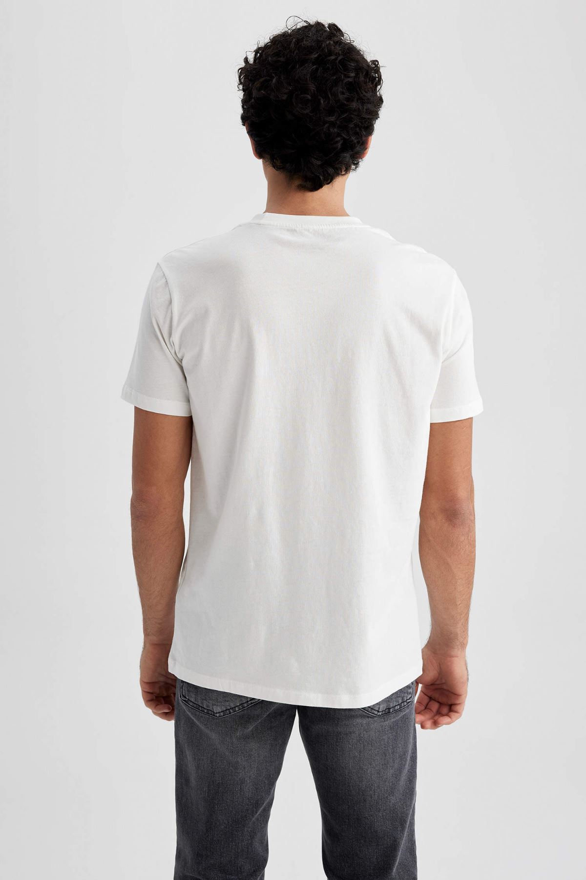Defacto Erkek Beyaz Tişört - Z3230AZ/ER105