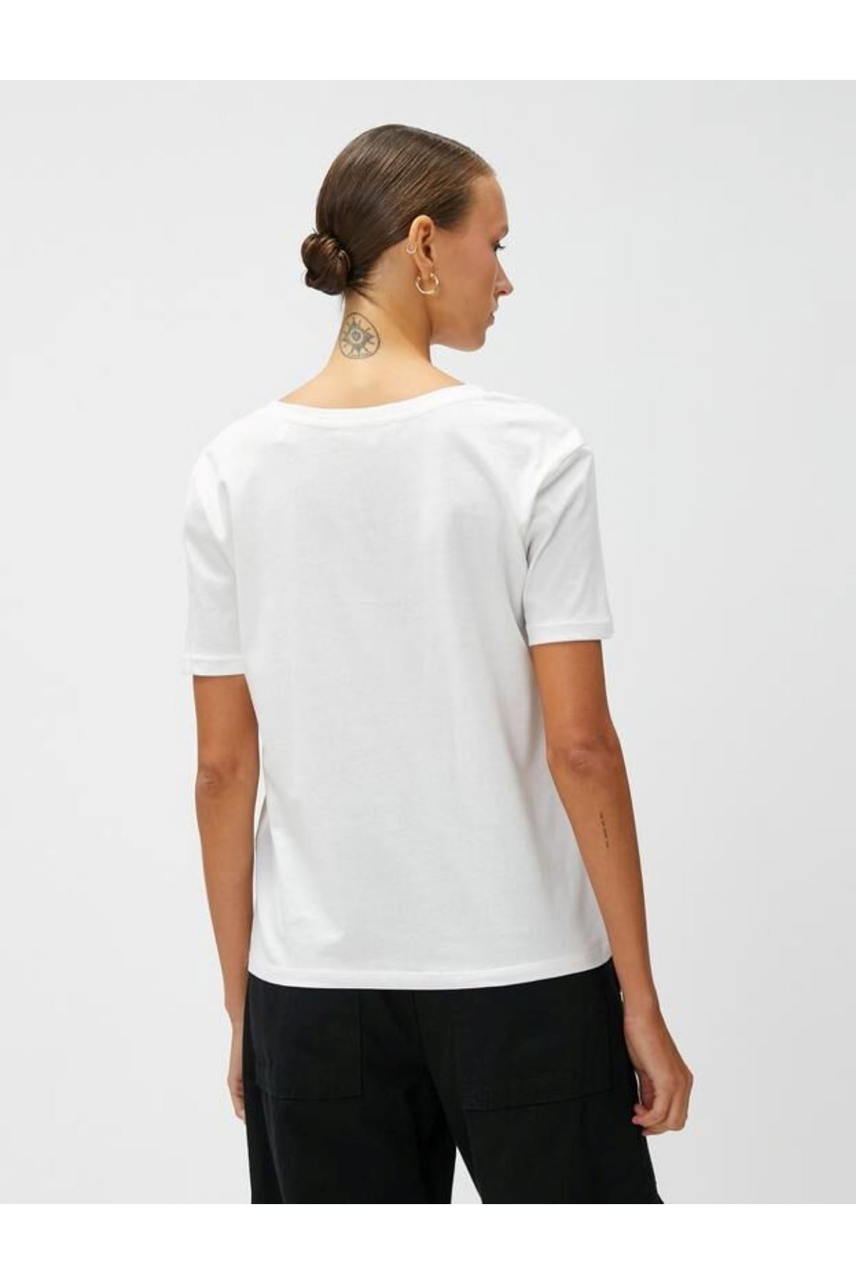 Koton Kadın Beyaz Tişört - 3SAK50226EK