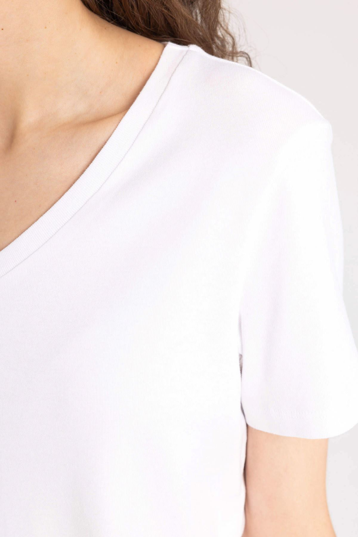 Defacto Kadın Beyaz Tişört - I1080AZ/WT34